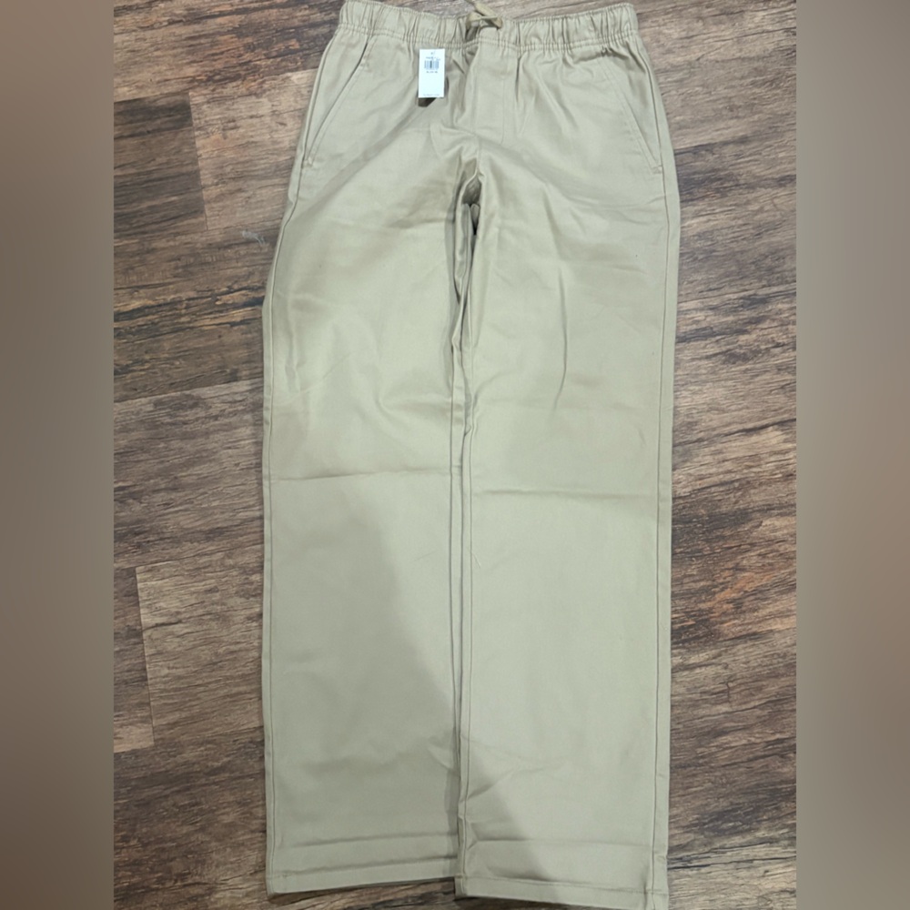 Boys Old Navy NWT

Straight Leg Pull On Pants for Boys